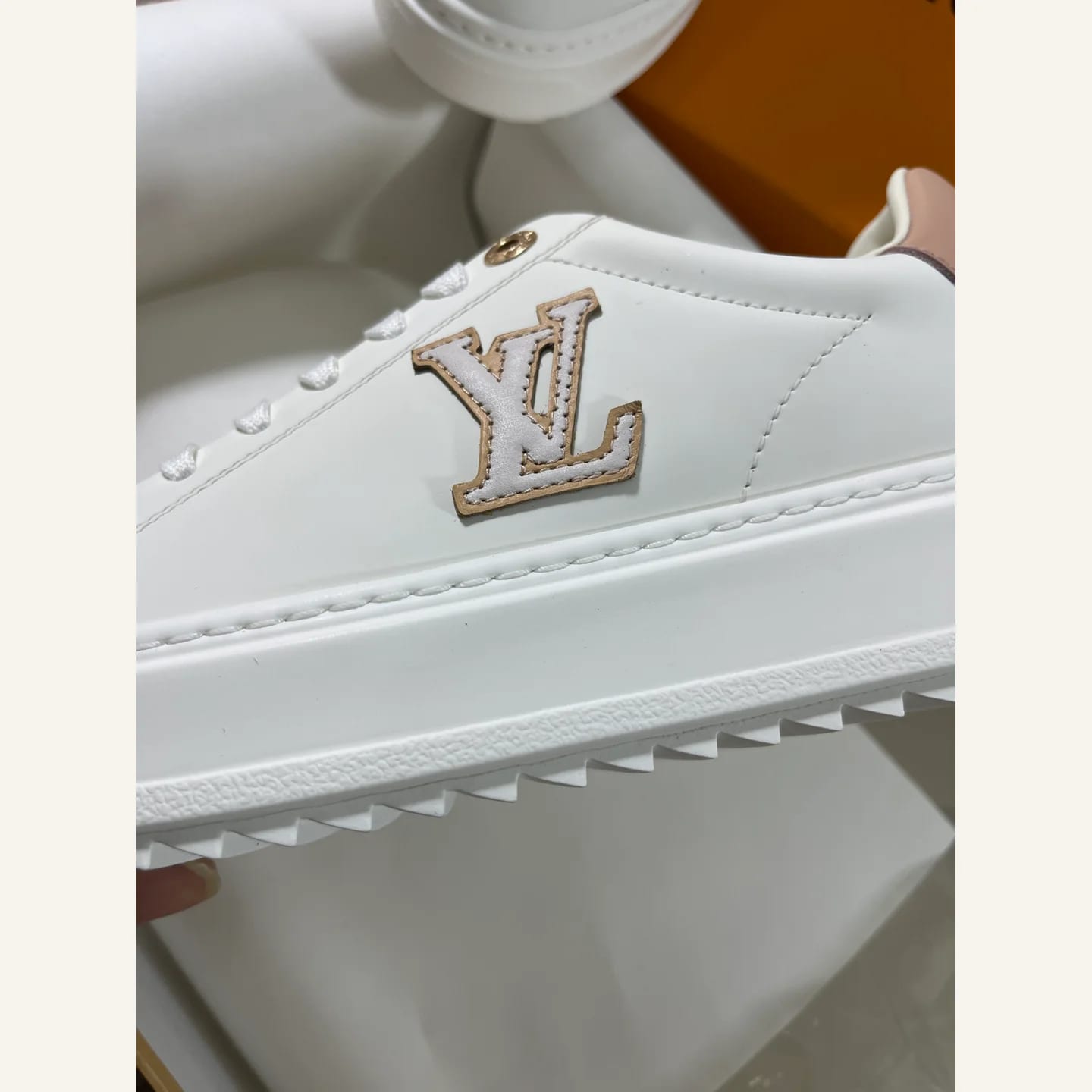 Louis Vuitton Leather Low-top Sneaker 縮圖 4