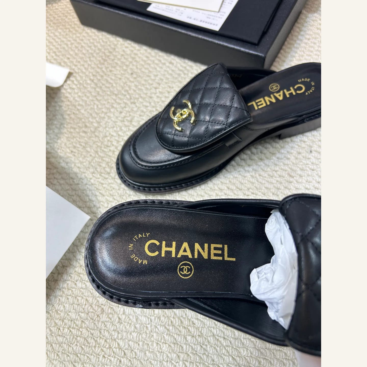 CHANEL Quilted CC Loafer 縮圖 4