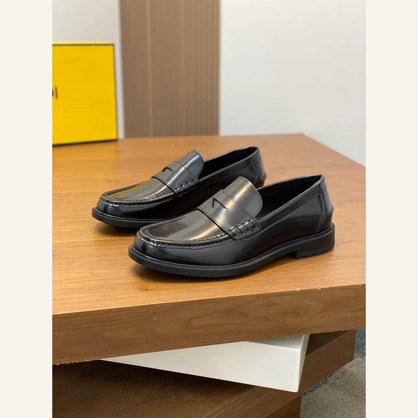 Fendi Leather Loafer 縮圖 3