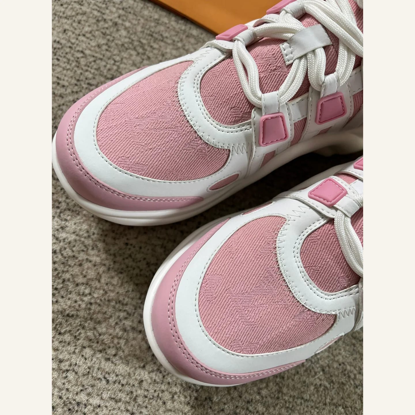Louis Vuitton LV Archlight 2.0 Sneaker 縮圖 3