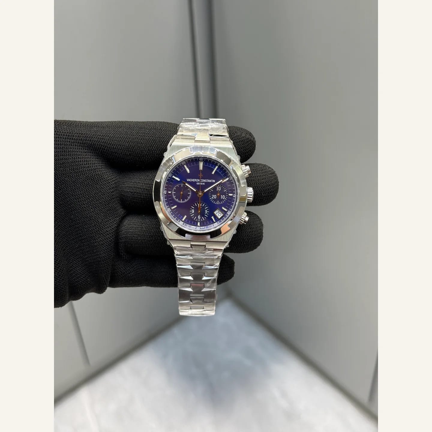 Vacheron Constantin Overseas 縮圖 1