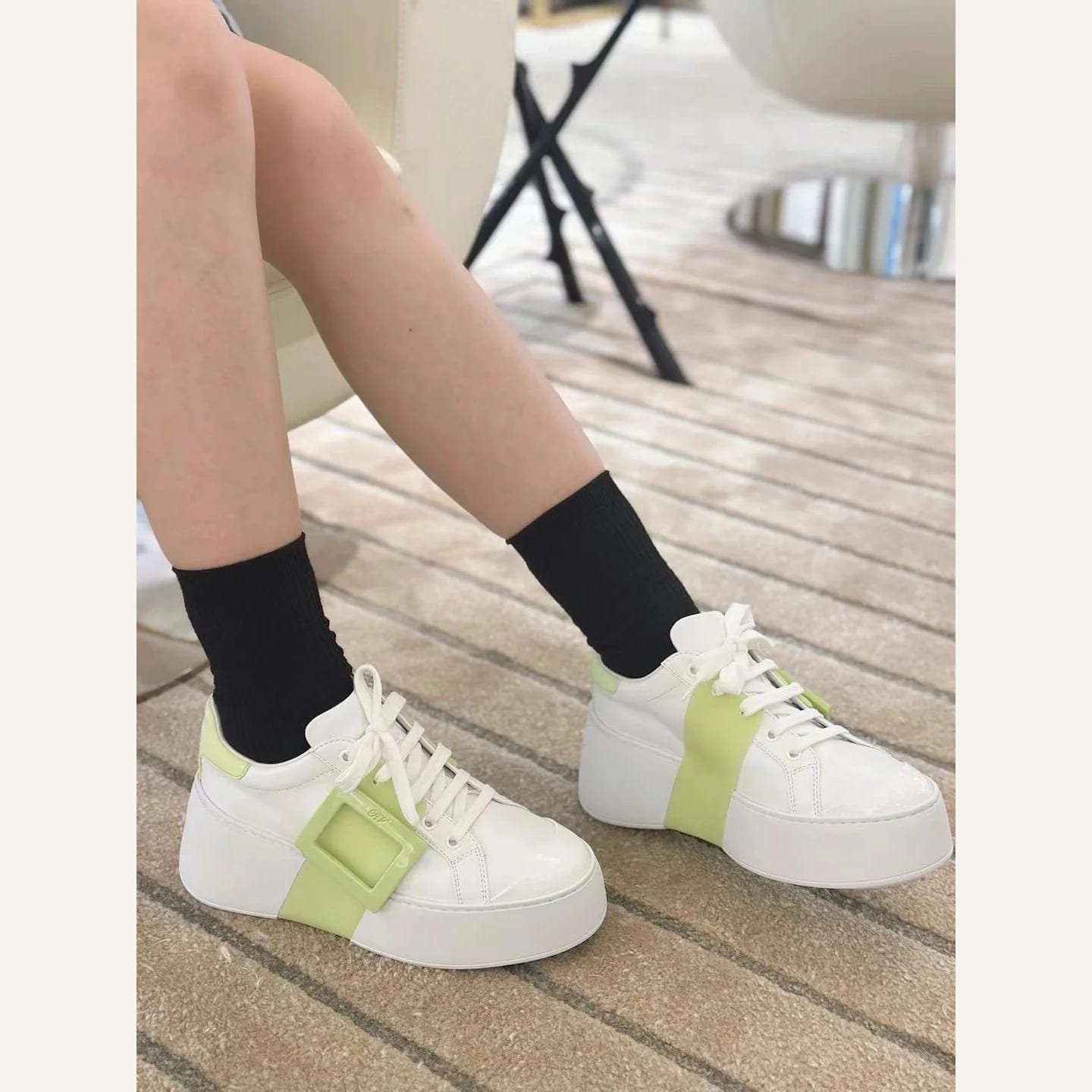 Roger Vivier Viv' Skate Sneaker 縮圖 2