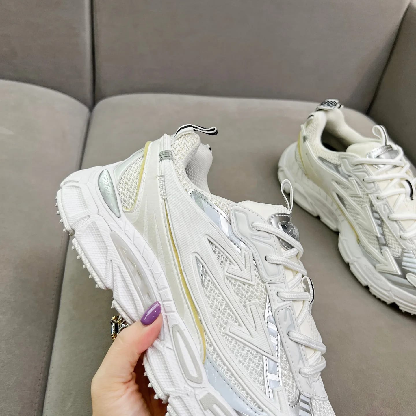 Off-White Right Arrow Sneaker 縮圖 2