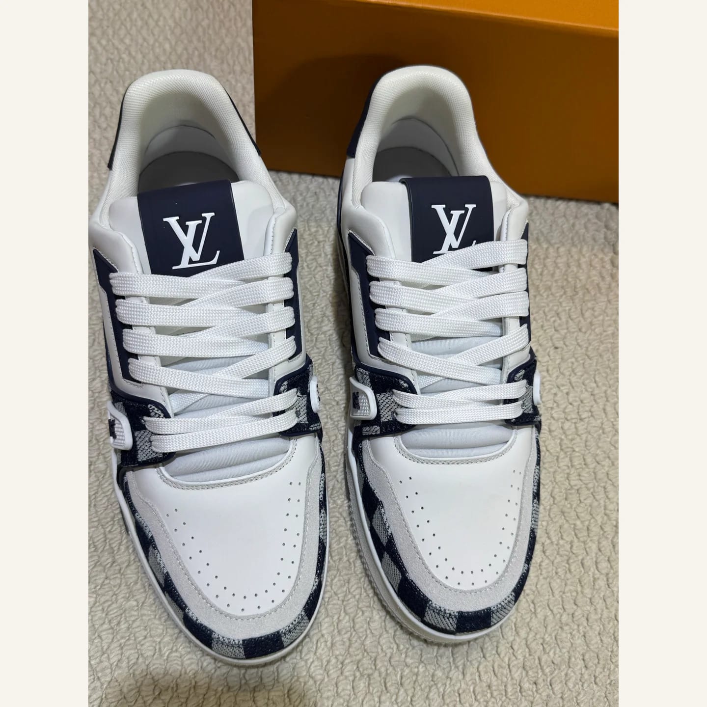 Louis Vuitton LV Trainer Sneaker 縮圖 2