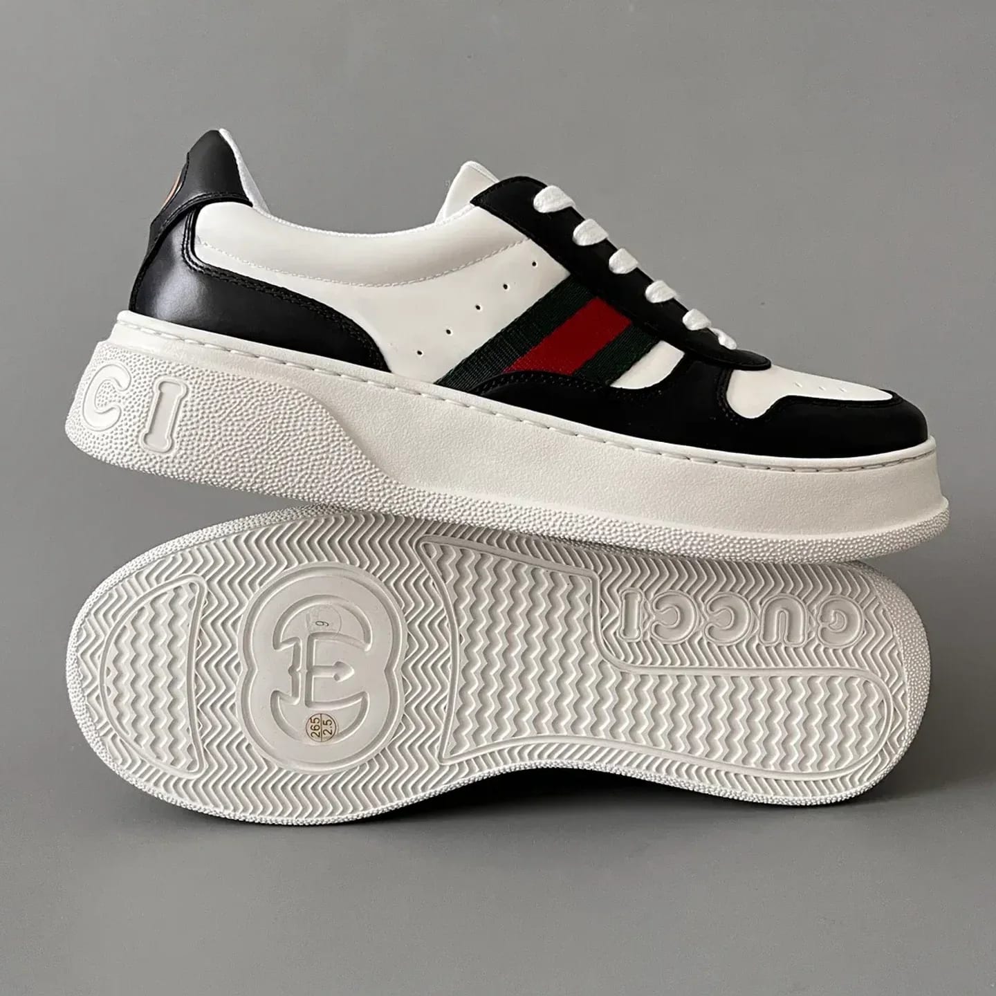 Gucci Chunky Sneaker with GG 縮圖 4
