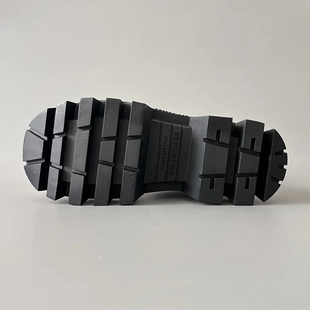 Balenciaga Bulldozer Lace-Up Boot 縮圖 4