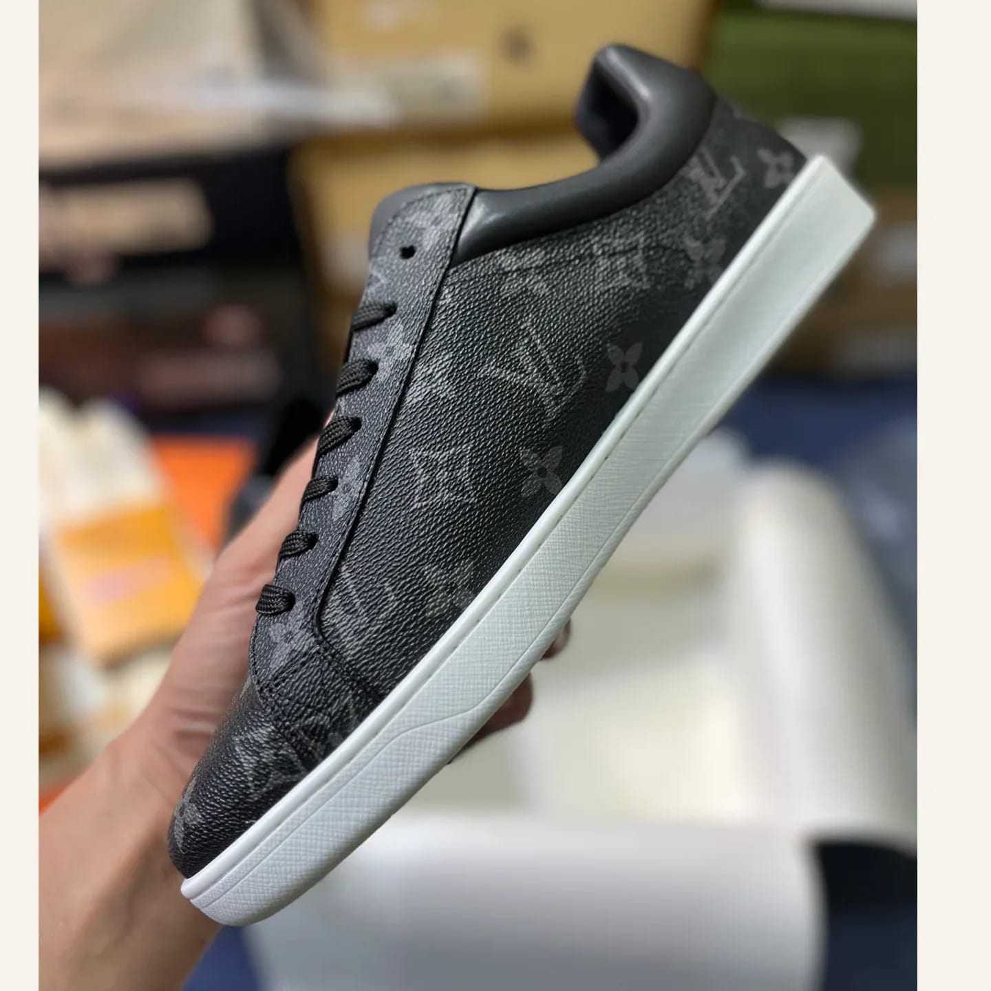 Louis Vuitton Monogram Low-top Sneaker 縮圖 2