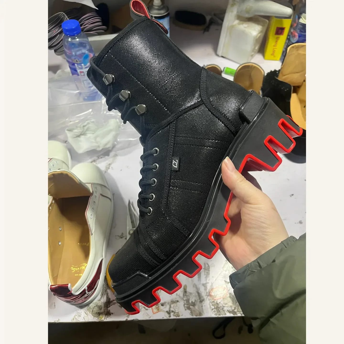 Christian Louboutin Loubishark High-top Sneaker 縮圖 1