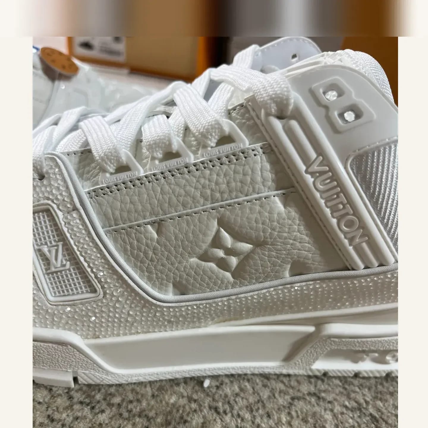 Louis Vuitton Crystal LV Trainer Sneaker 縮圖 4
