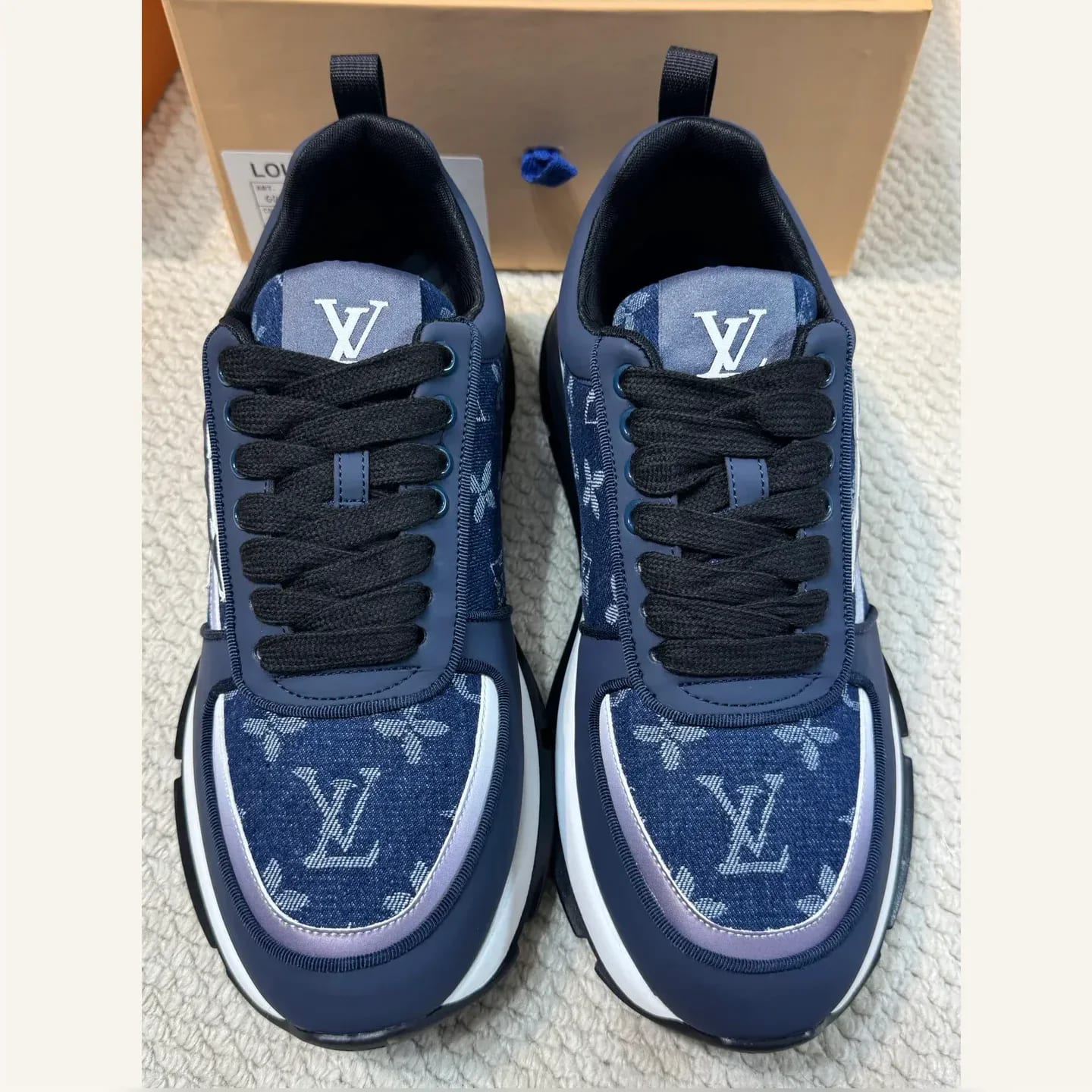Louis Vuitton LV Runner Tatic Sneaker 縮圖 2