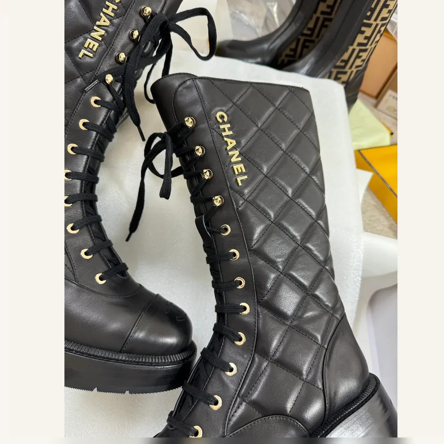 CHANEL CC Lace-up Combat Boot 縮圖 2