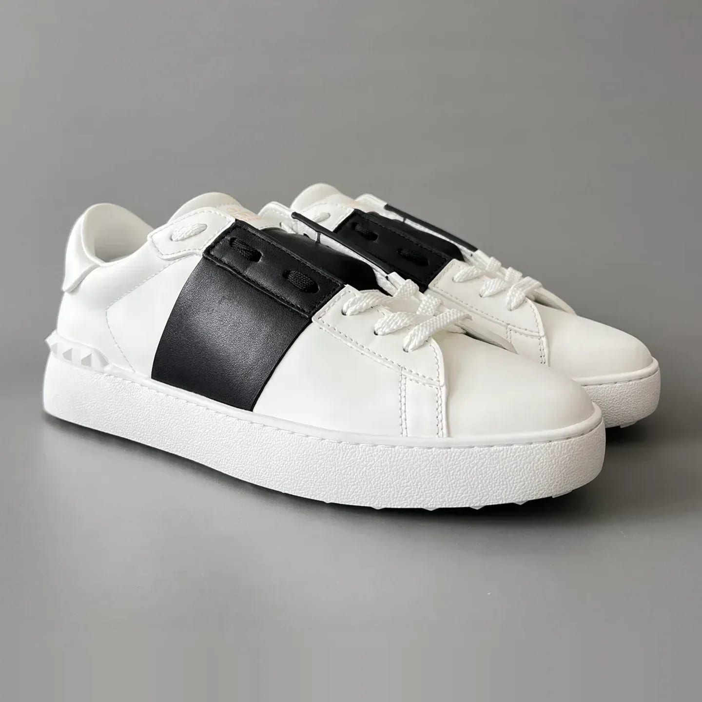Valentino Garavani Rockstud Untitled Sneaker 縮圖 2