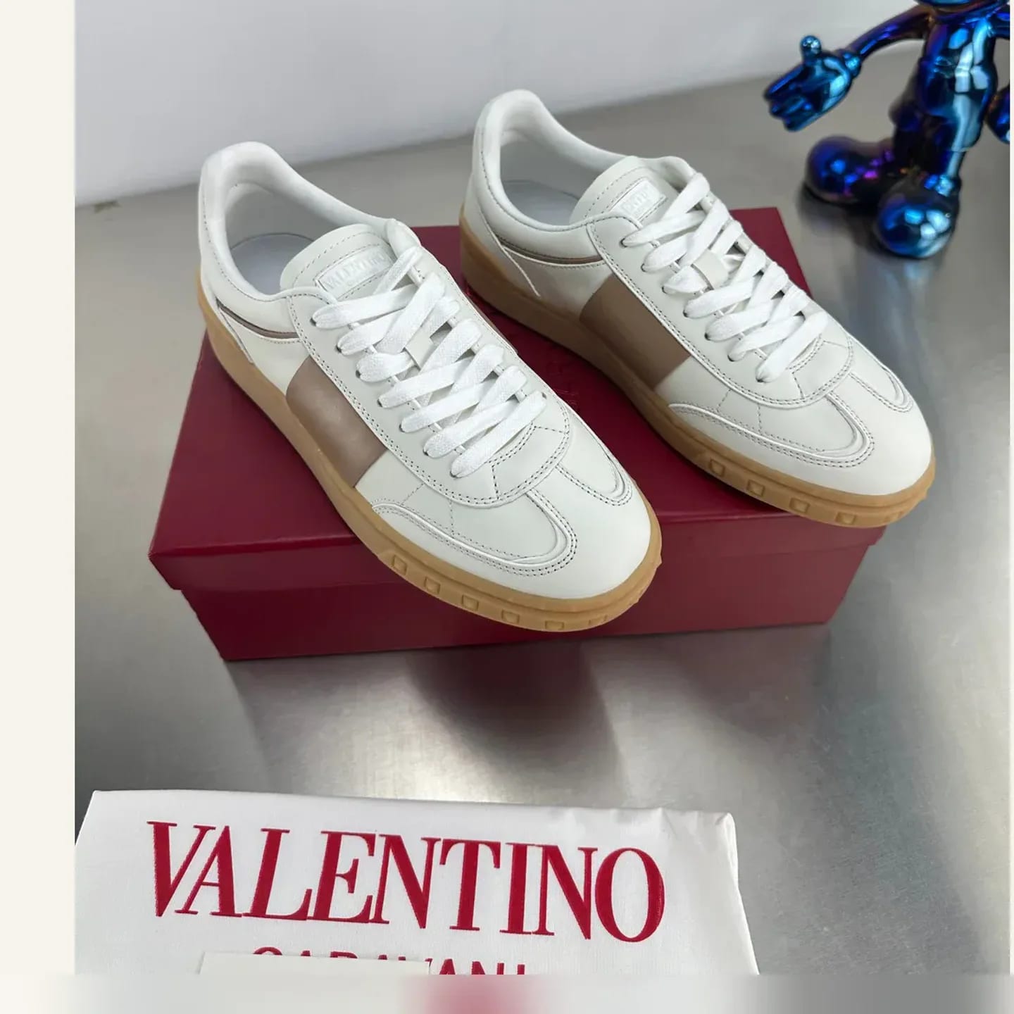 Valentino Garavani Suede Low-top Sneaker 縮圖 3