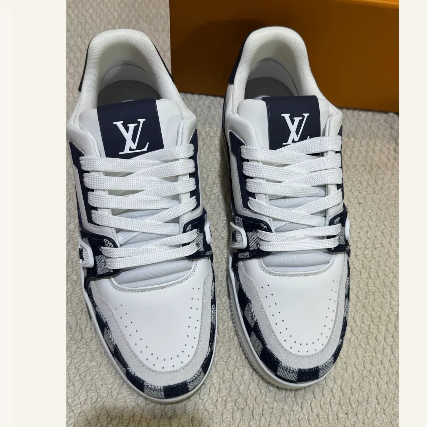 Louis Vuitton LV Trainer Sneaker 縮圖 2