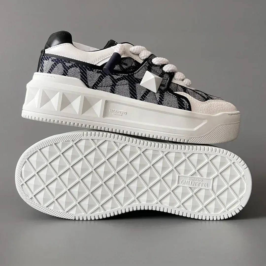 Valentino Garavani One Stud Sneaker 縮圖 4