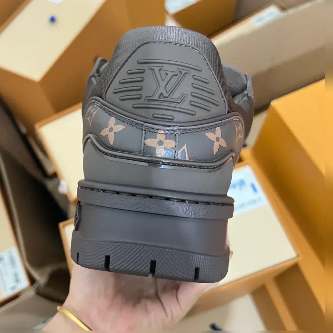 Louis Vuitton Monogram Chunky Sneaker 縮圖 2