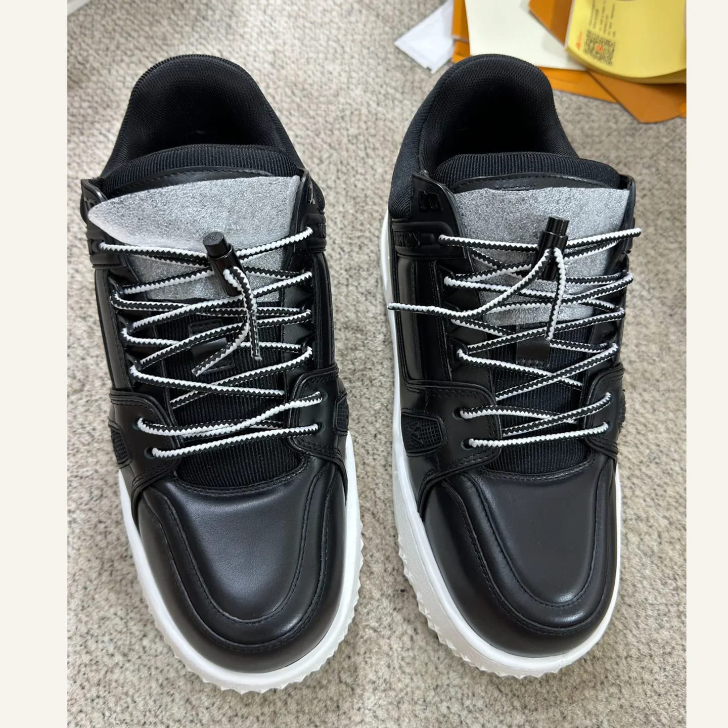 Louis Vuitton LV Trainer Sneaker 縮圖 2