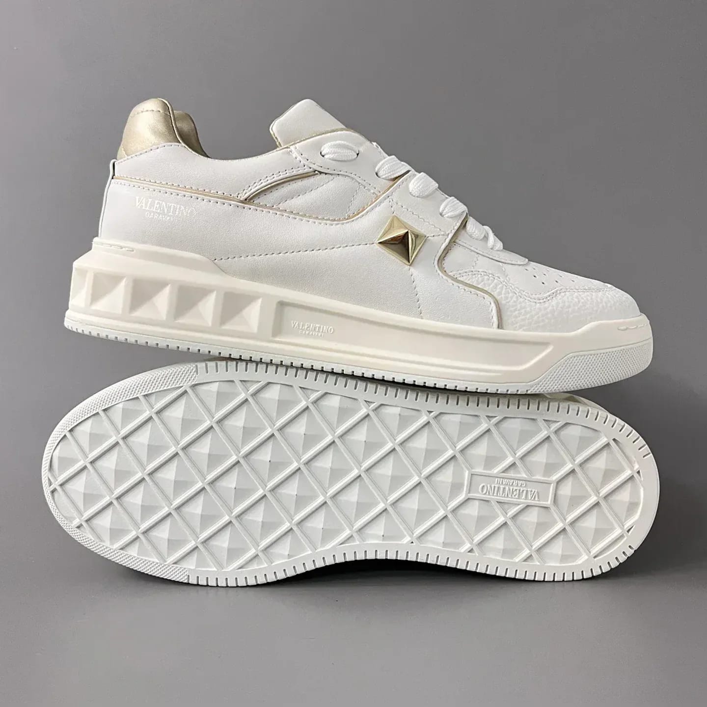 Valentino Garavani One Stud Sneaker 縮圖 4