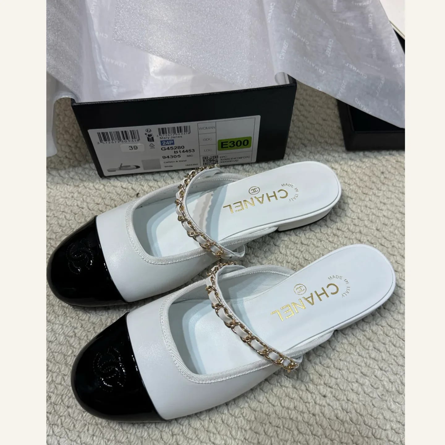 CHANEL Cap-toe Mary Jane Mule 縮圖 1