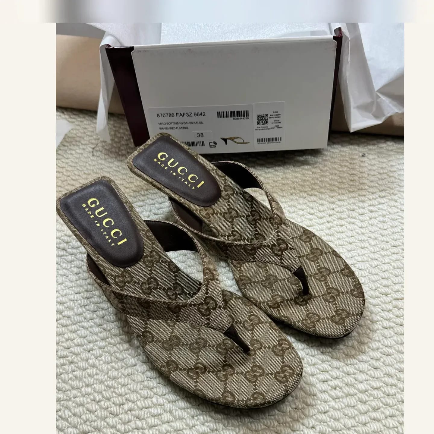Gucci GG Supreme Thong Sandal 縮圖 2
