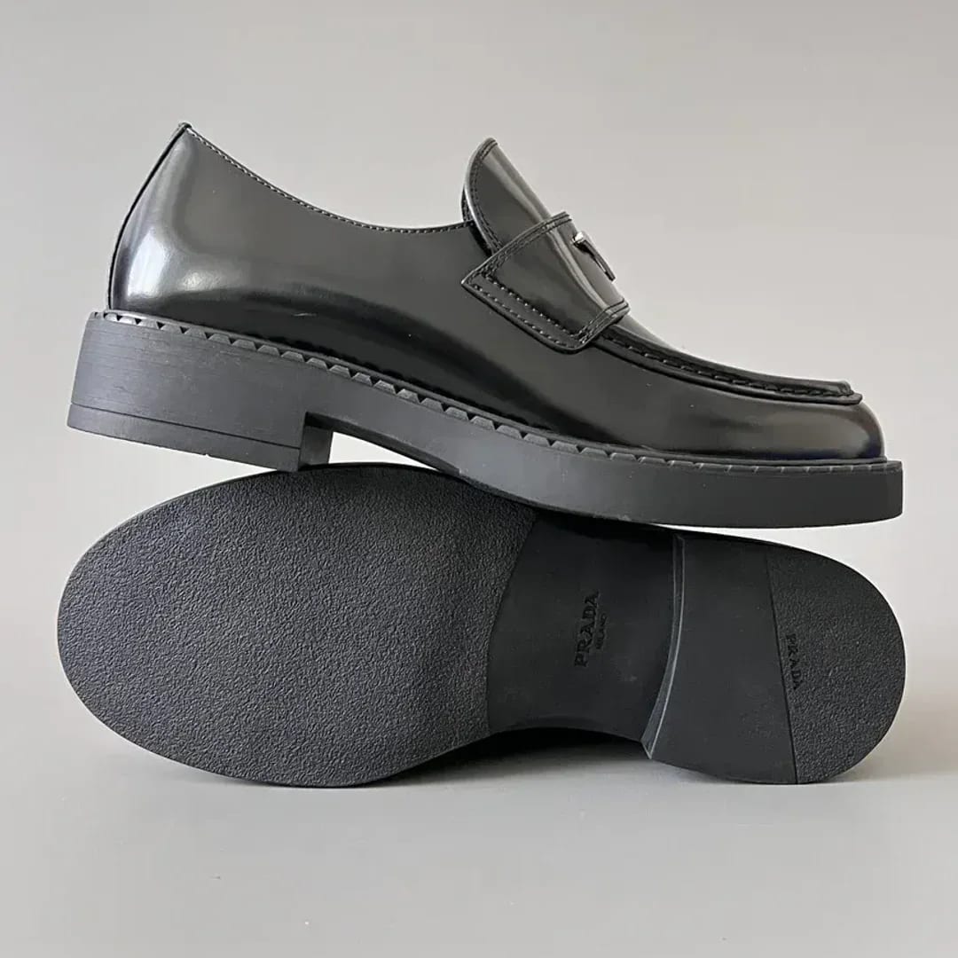 Prada Monolith Loafers 縮圖 4
