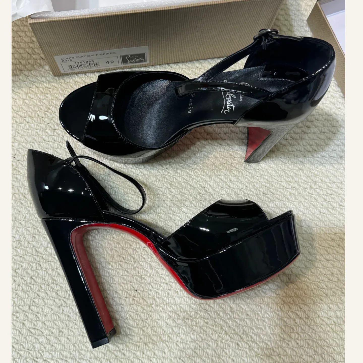 Christian Louboutin New Very Privé Peep-toe Pump 縮圖 4