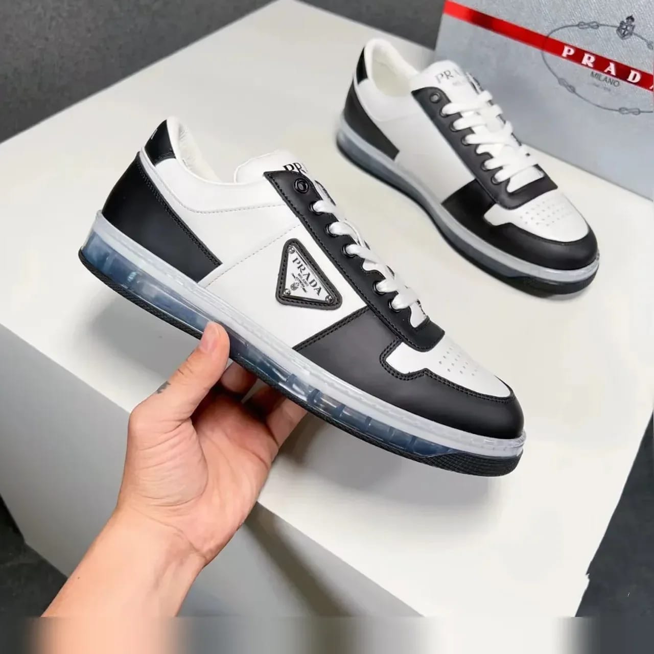 Prada Leather Low-top Sneaker 縮圖 4