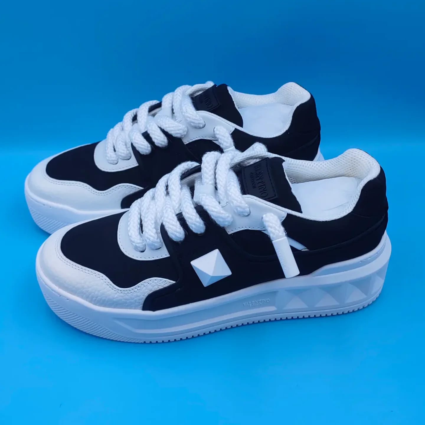 Valentino Garavani Open Sneaker 縮圖 2