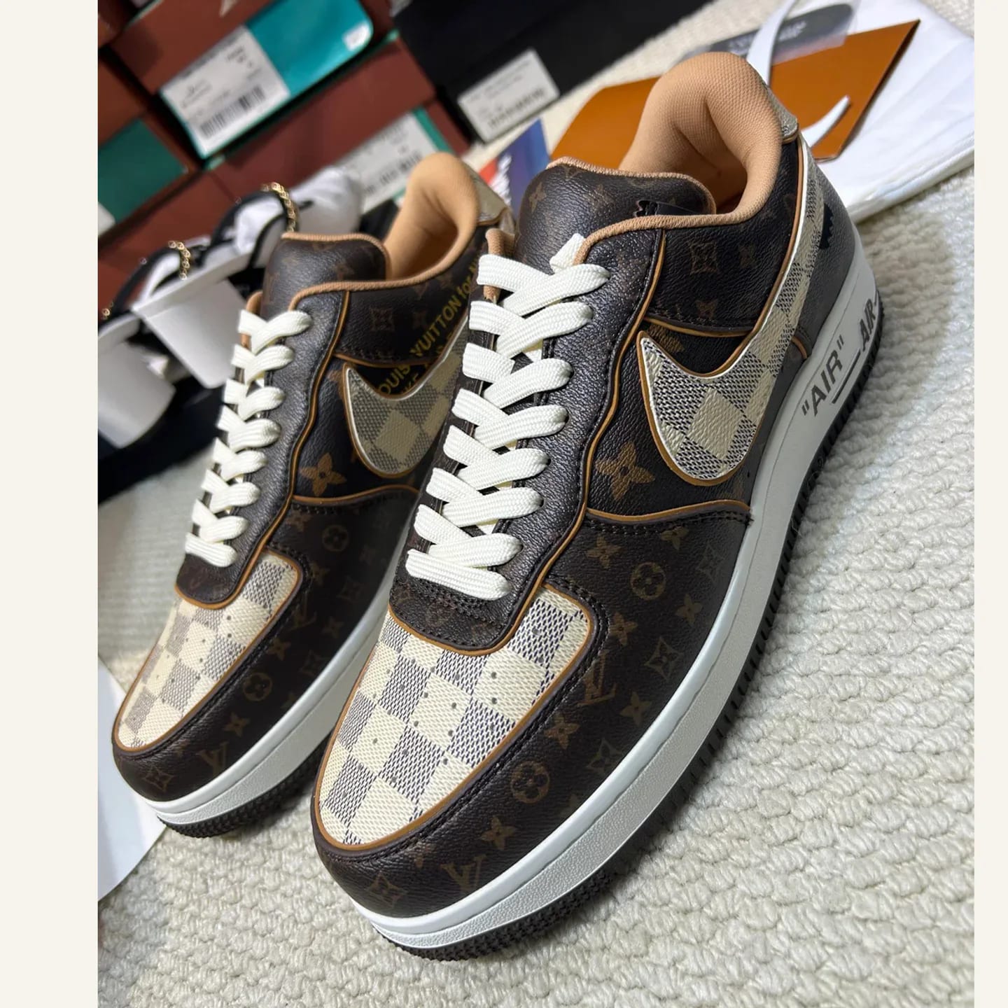 Louis Vuitton x Nike Air Force 1 Low 縮圖 1