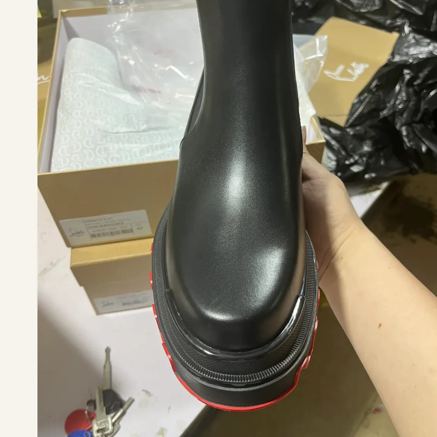 Christian Louboutin Loubishark Chelsea Boot 縮圖 2