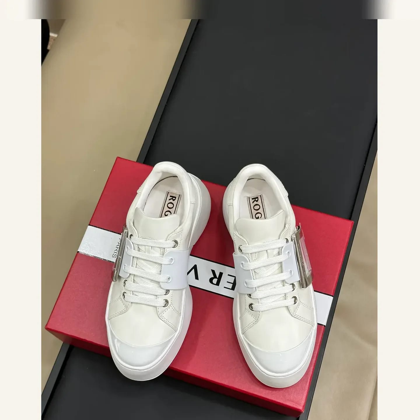 Roger Vivier Viv' Skate Sneaker 縮圖 2