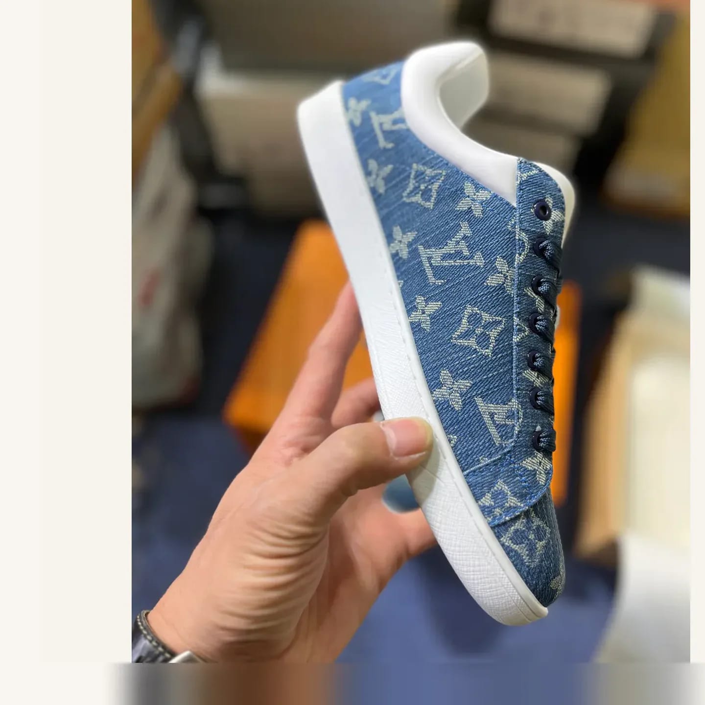 Louis Vuitton Monogram Low-top Sneaker 縮圖 2
