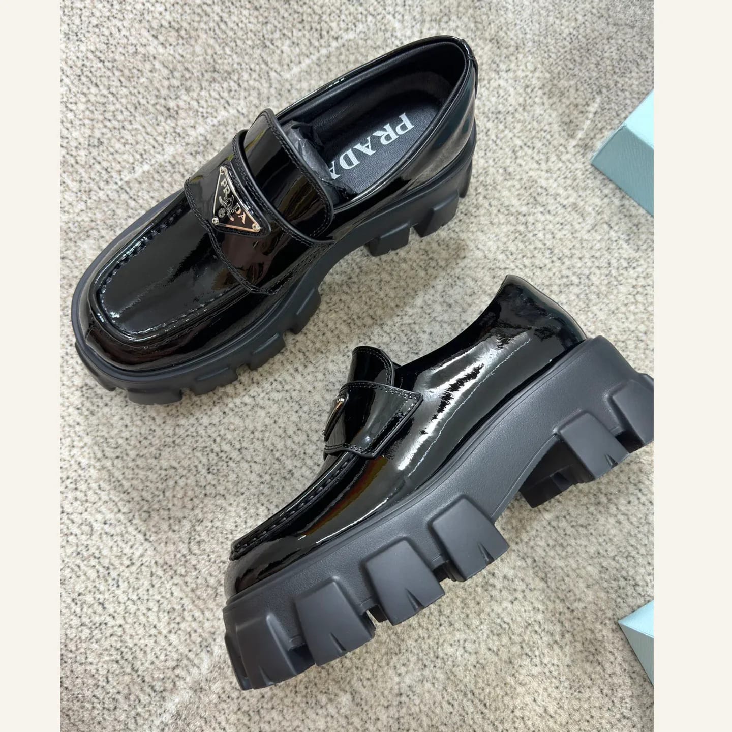 Prada Monolith Patent Loafer 縮圖 3