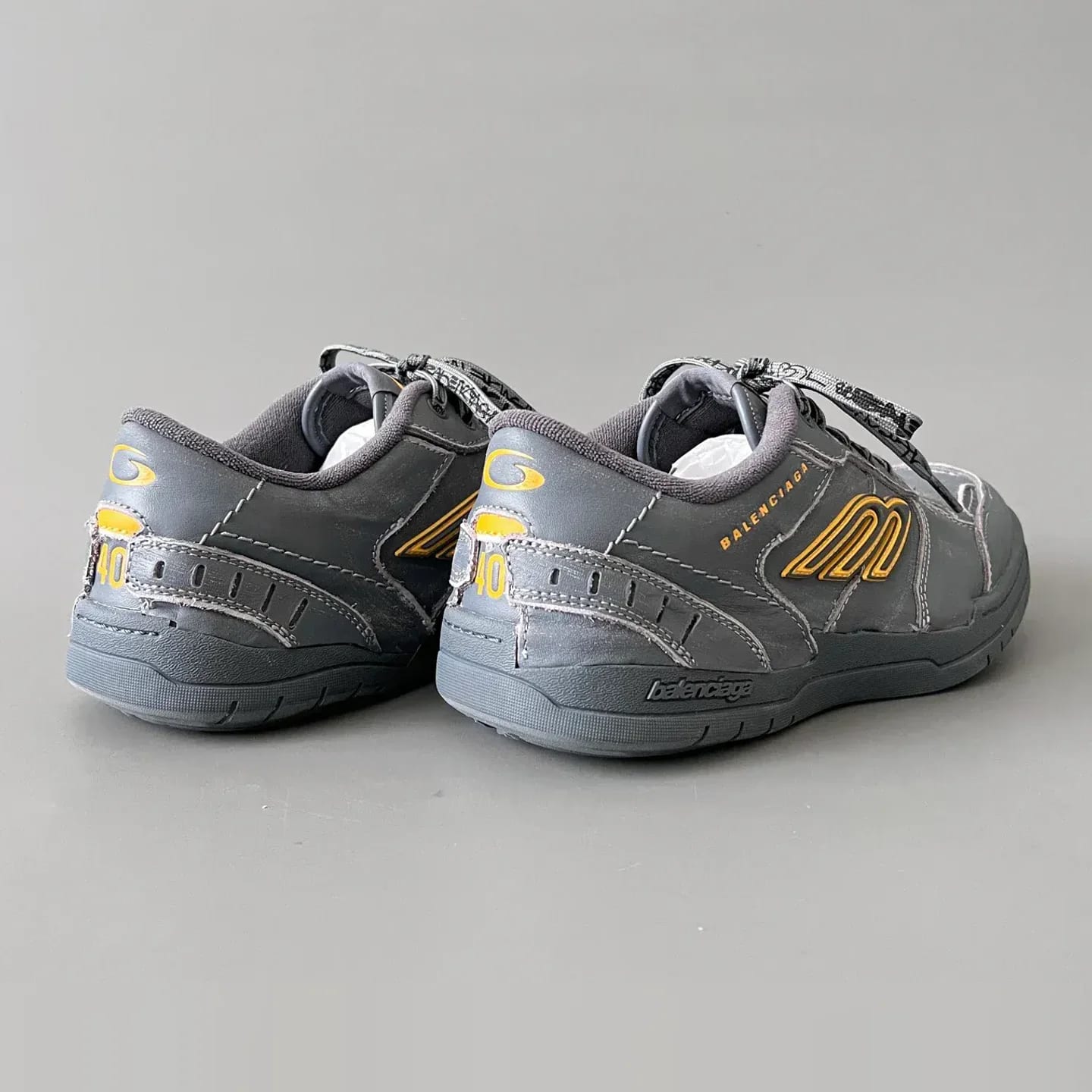 Balenciaga Hamptons Worn-Out Sneaker 縮圖 3