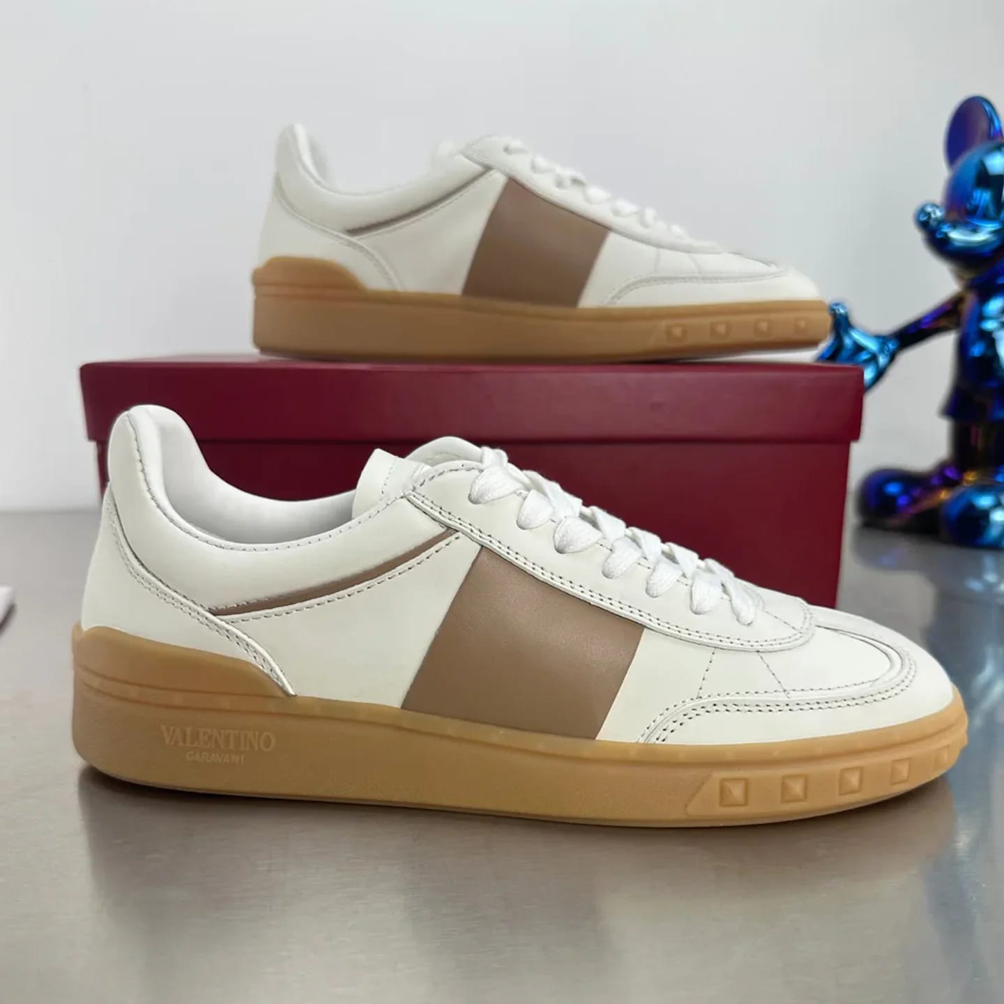 Valentino Garavani Suede Low-top Sneaker 縮圖 2