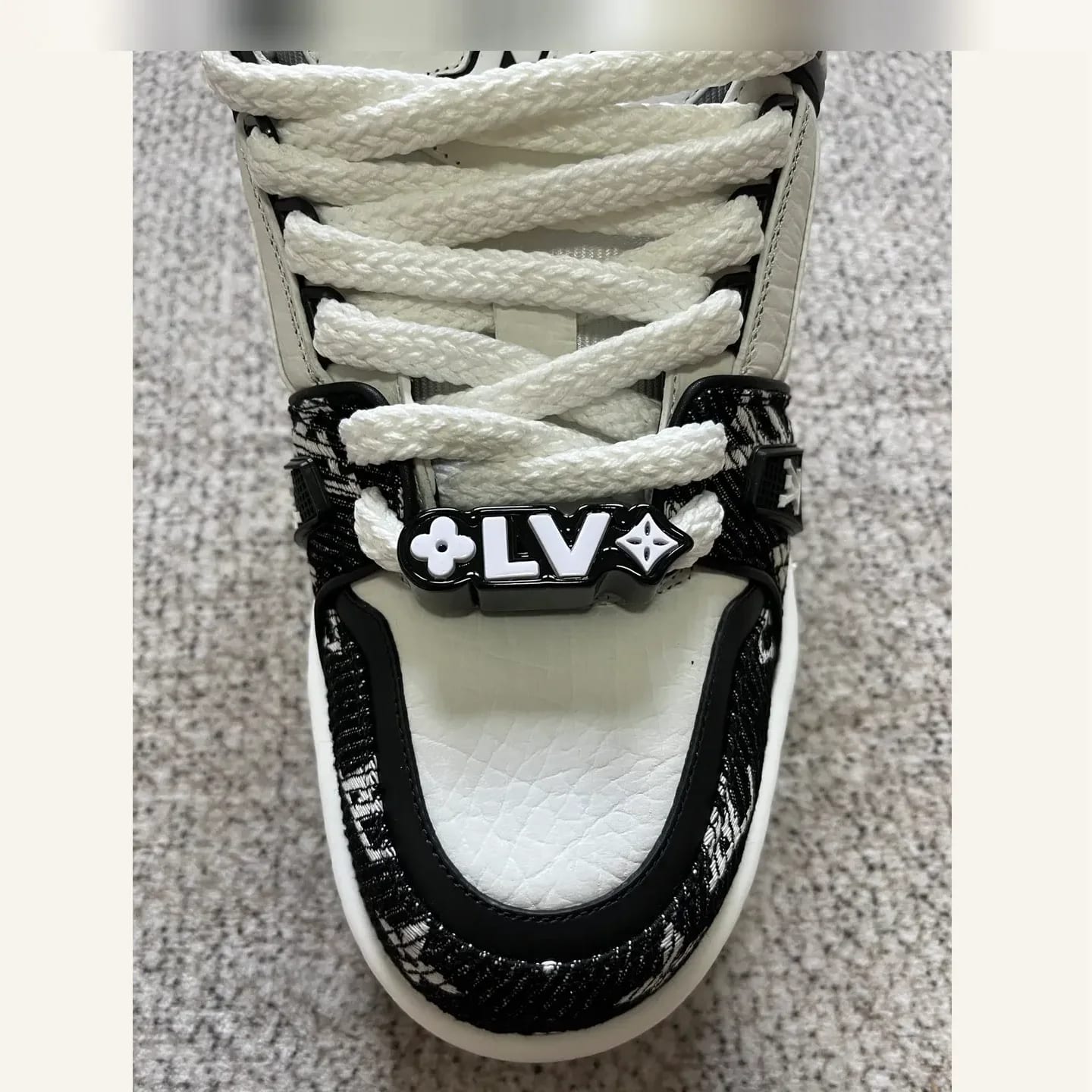 Louis Vuitton LV Trainer Sneaker 縮圖 2