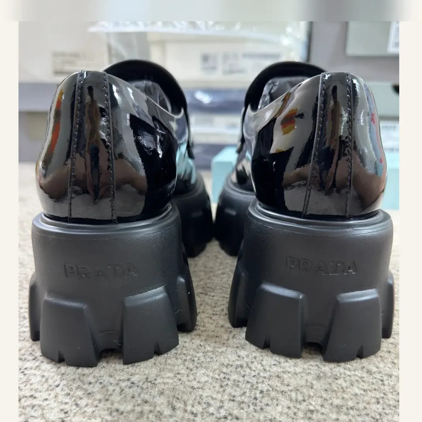 Prada Monolith Patent Loafer 縮圖 4