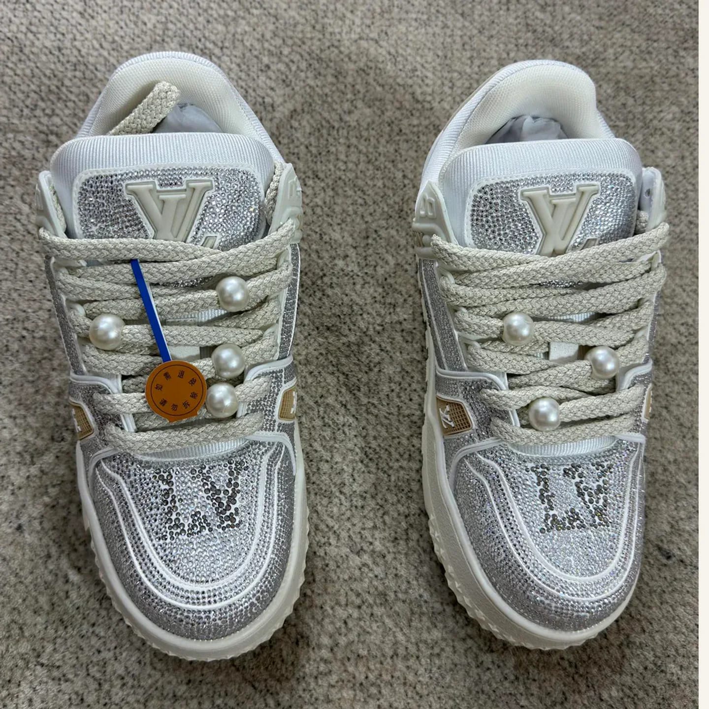 Louis Vuitton Crystal LV Trainer Sneaker 縮圖 3