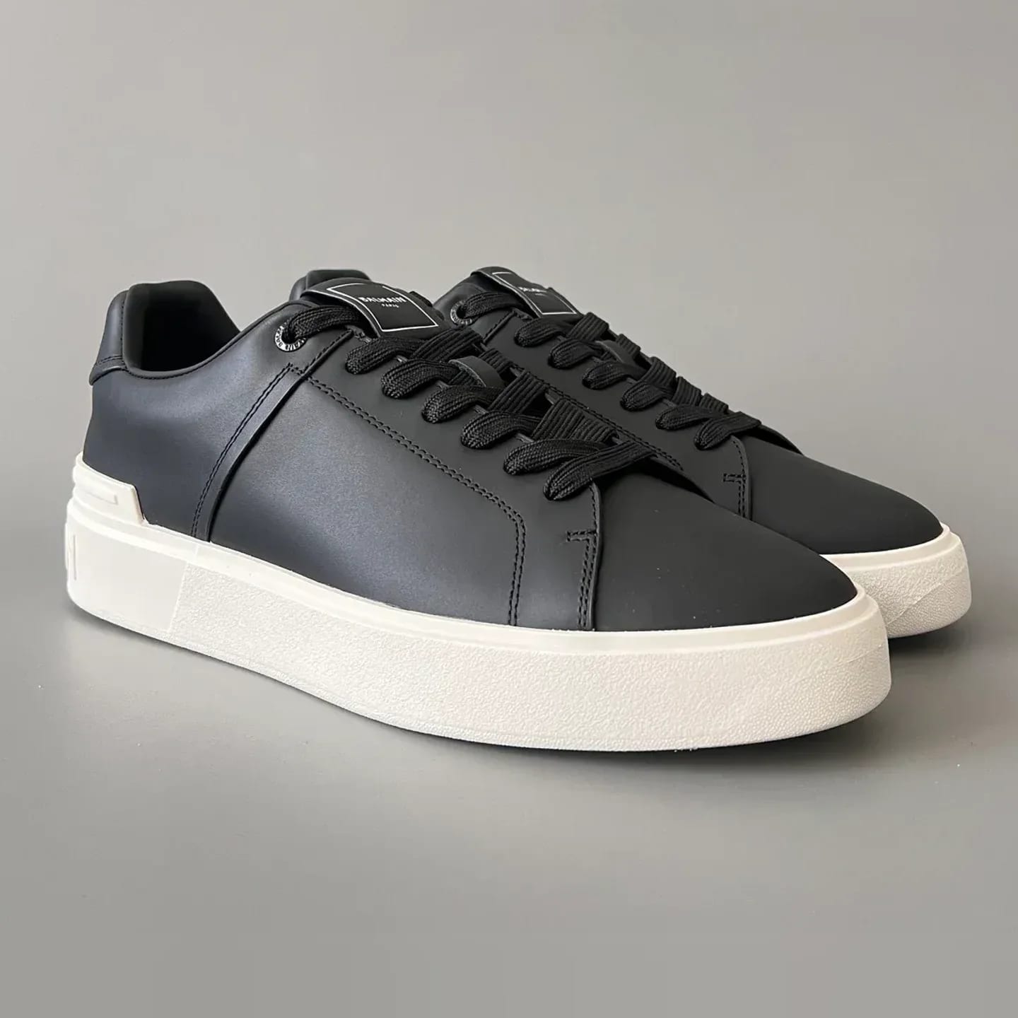 Balmain Logo-Strap Leather Slip-On Sneakers 縮圖 2
