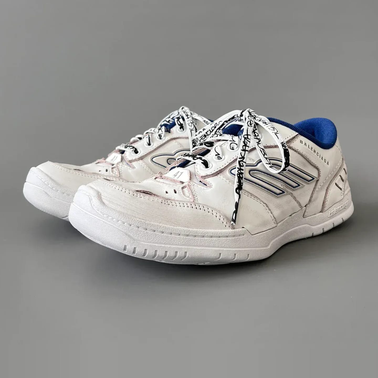 Balenciaga Hamptons Worn-Out Sneaker 縮圖 1