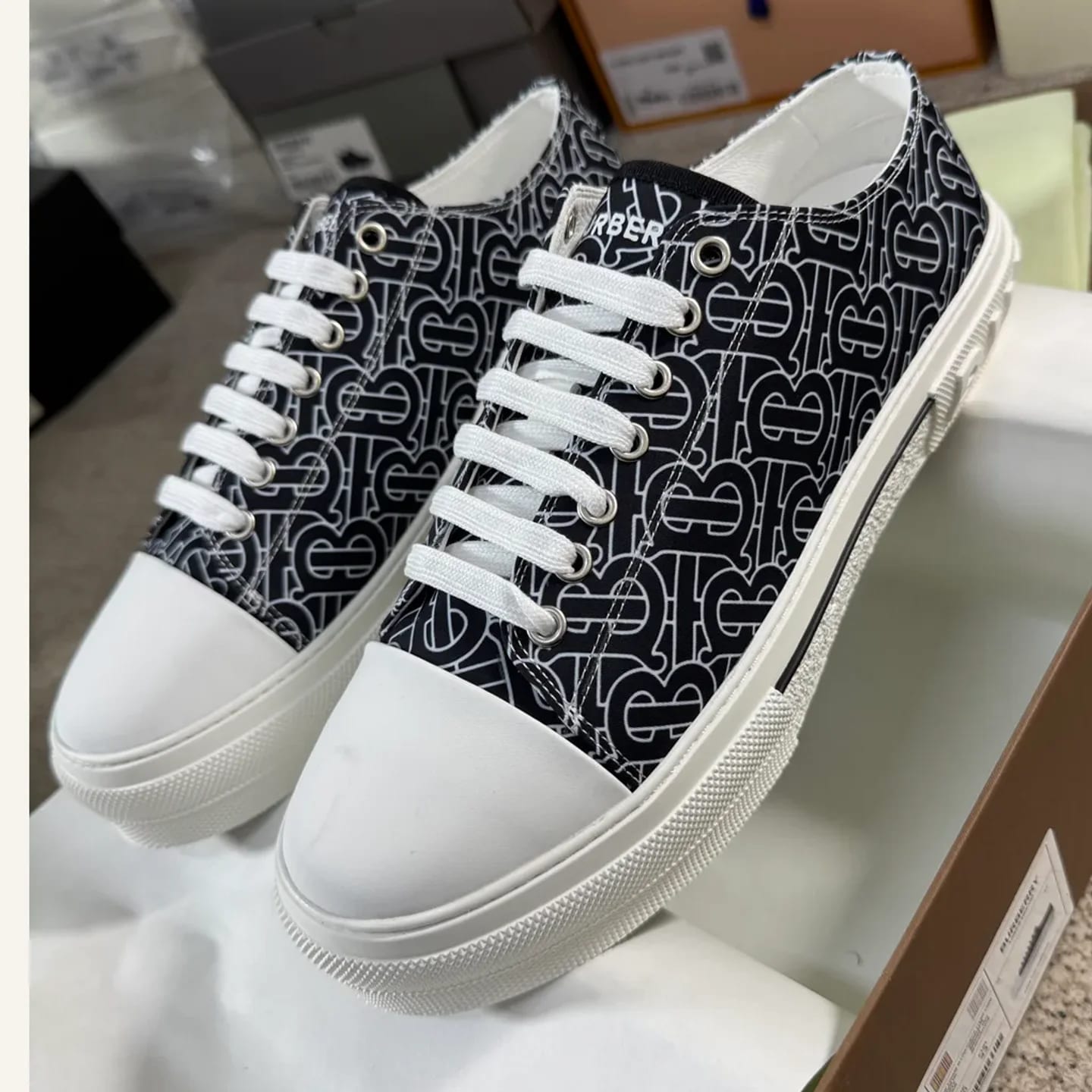 Burberry TB Monogram Low-top Sneaker 縮圖 1