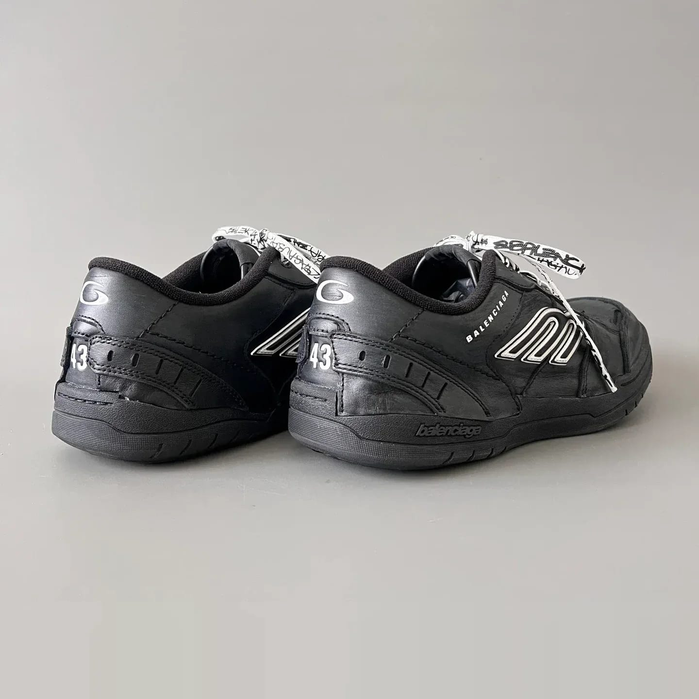 Balenciaga Hamptons Worn-Out Sneaker 縮圖 3