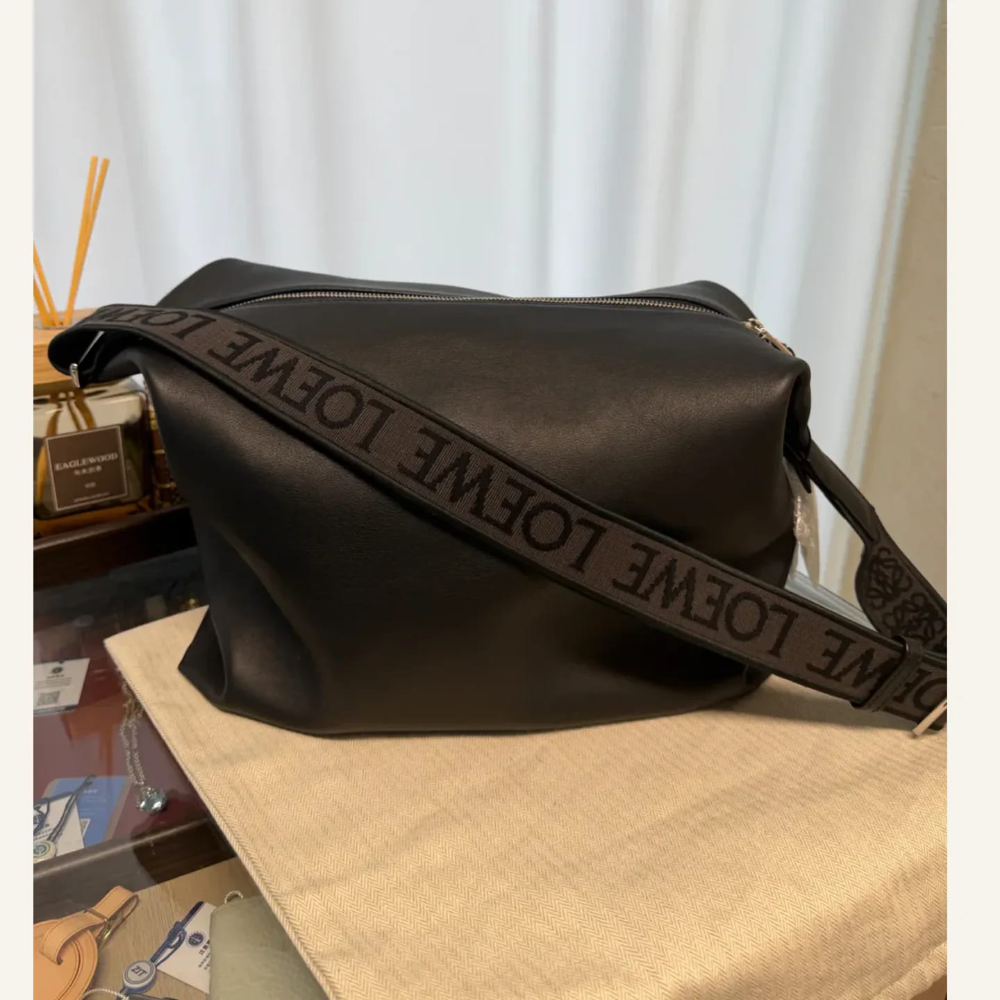LOEWE Cubi Crossbody Bag 縮圖 2