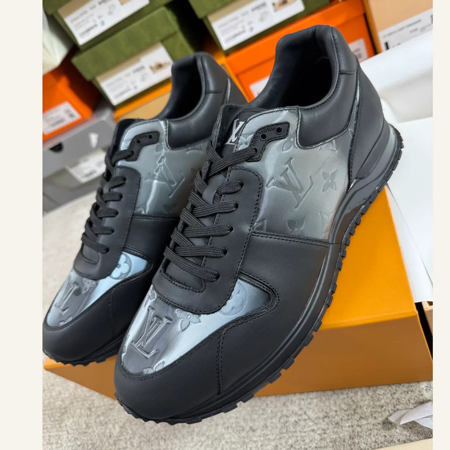 Louis Vuitton Run Away Sneaker 縮圖 1