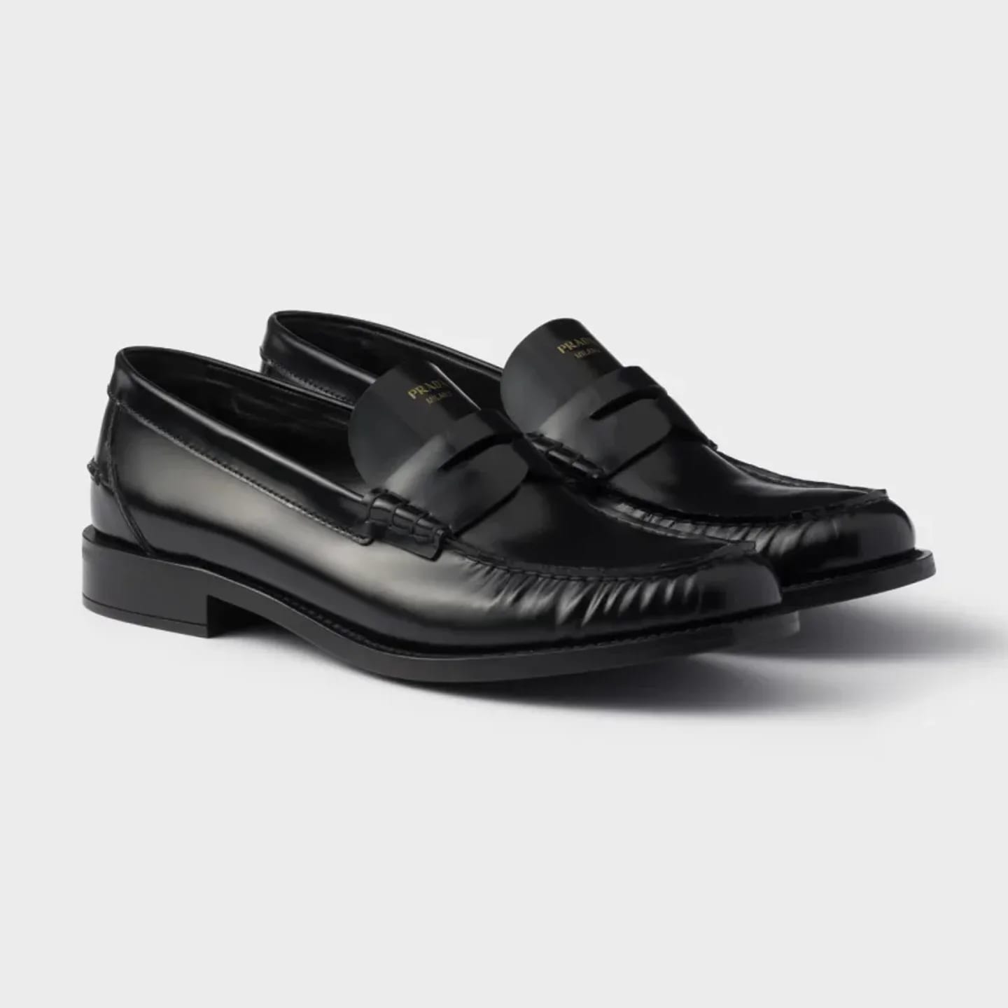 Prada 黑色亮面皮革樂福鞋 縮圖 1