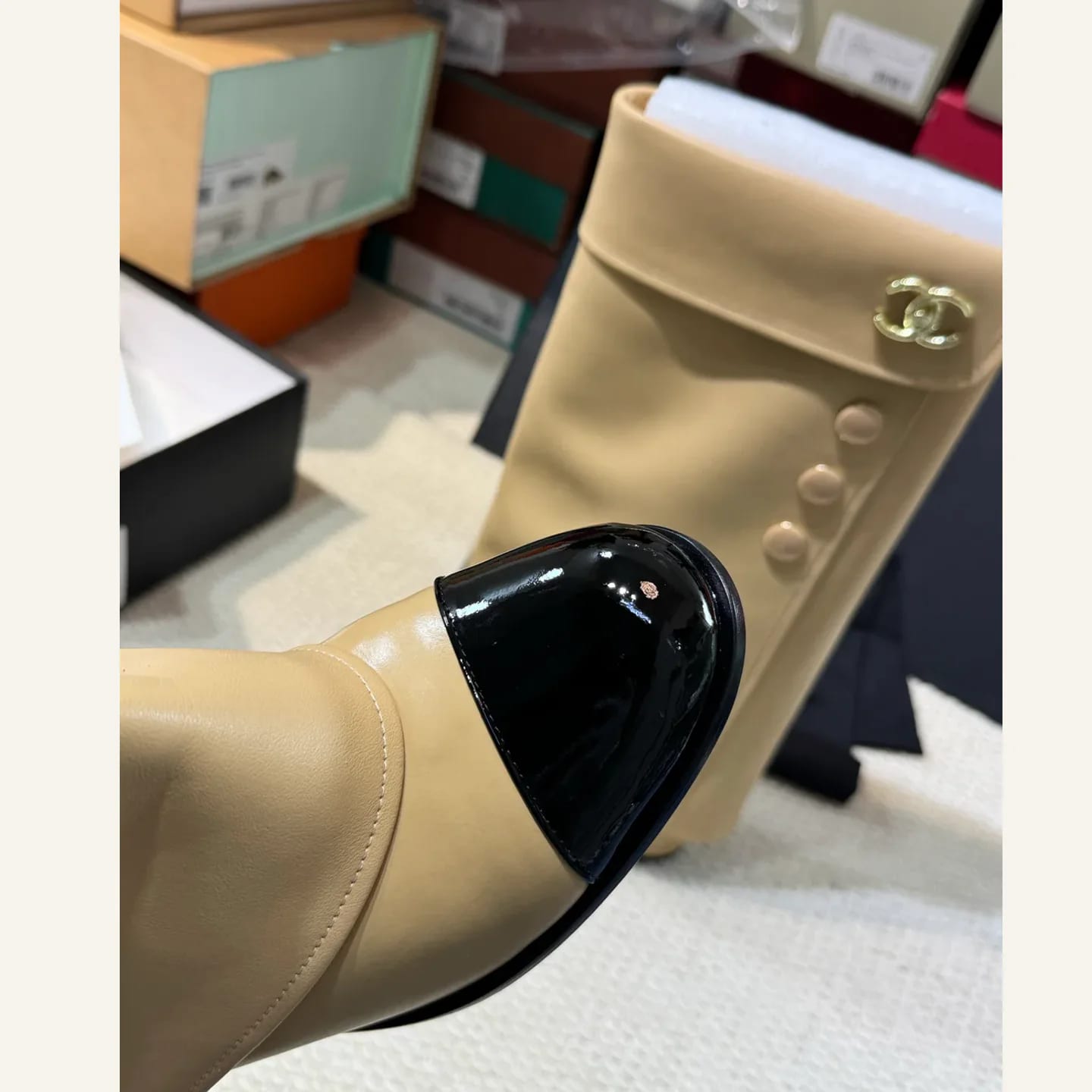 CHANEL CC Cap-toe Knee-high Boot 縮圖 4