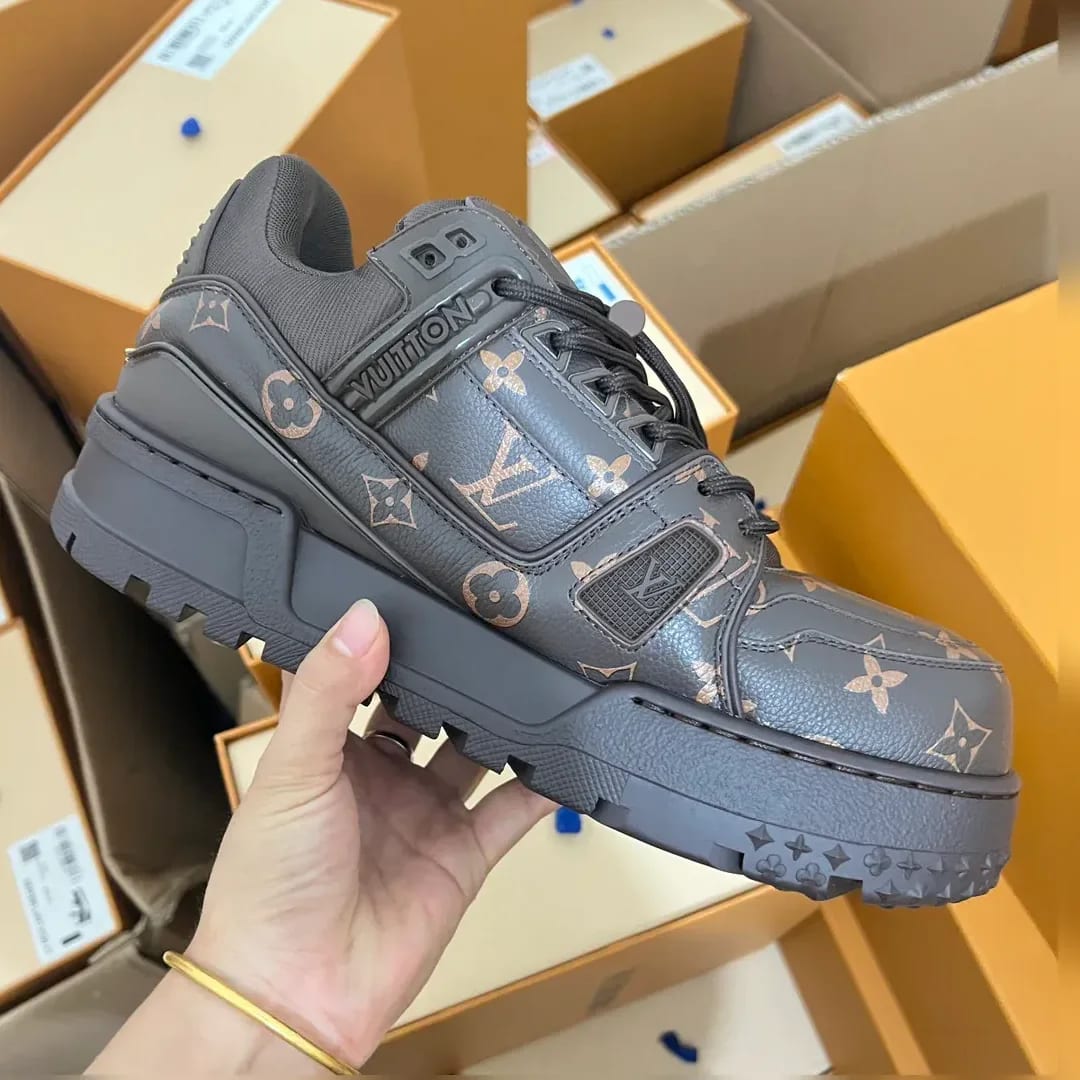 Louis Vuitton Monogram Chunky Sneaker 縮圖 4