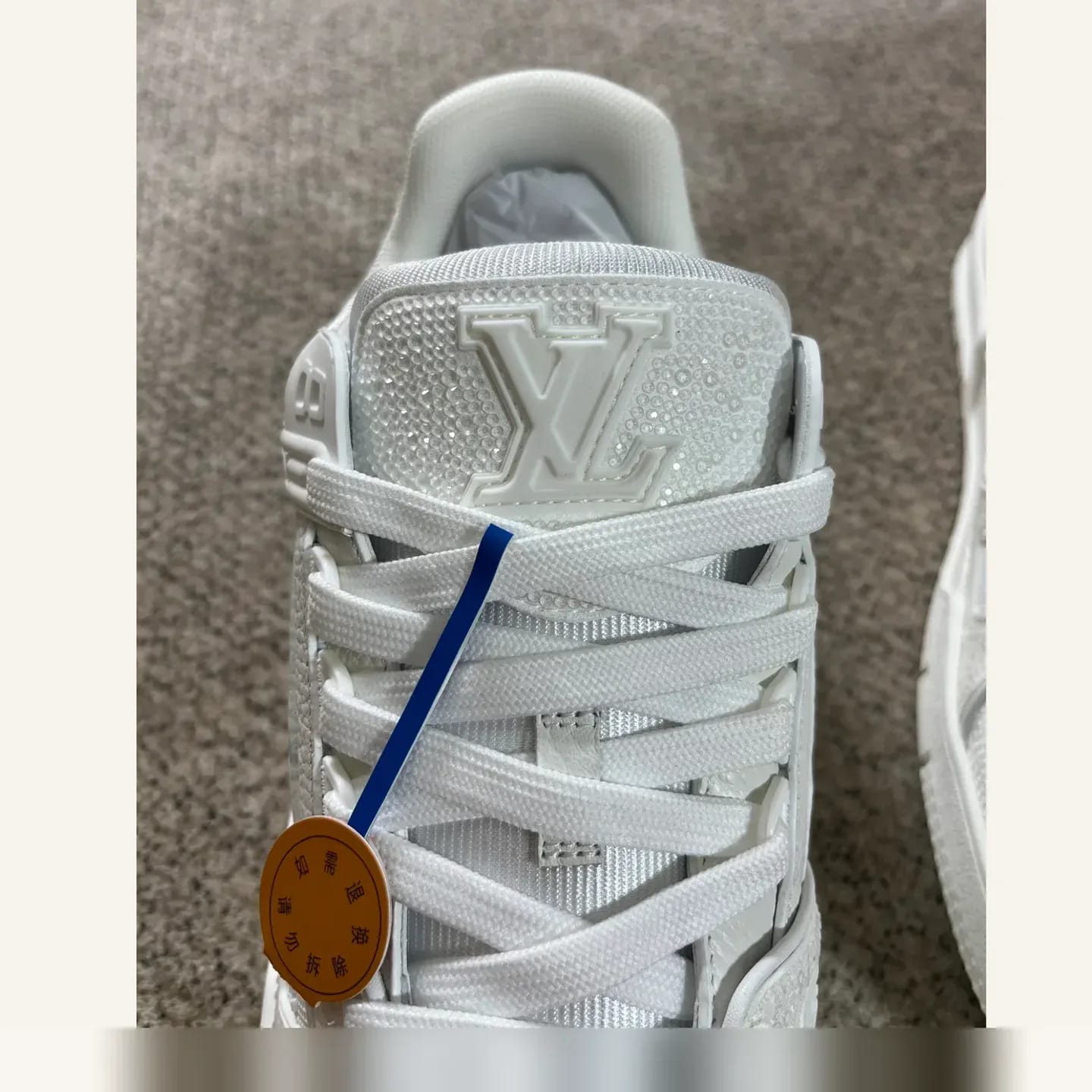 Louis Vuitton Crystal LV Trainer Sneaker 縮圖 2