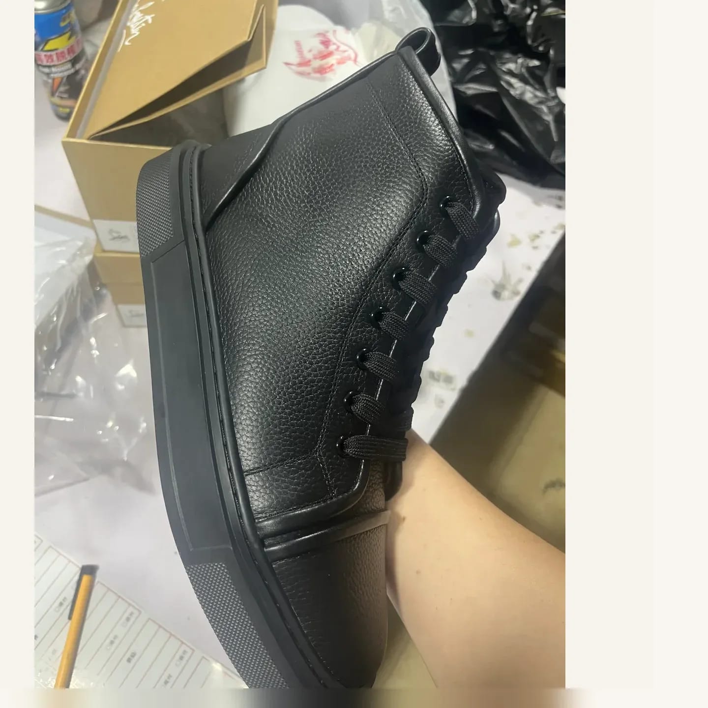 Christian Louboutin Loubishark Chelsea Boot 縮圖 3