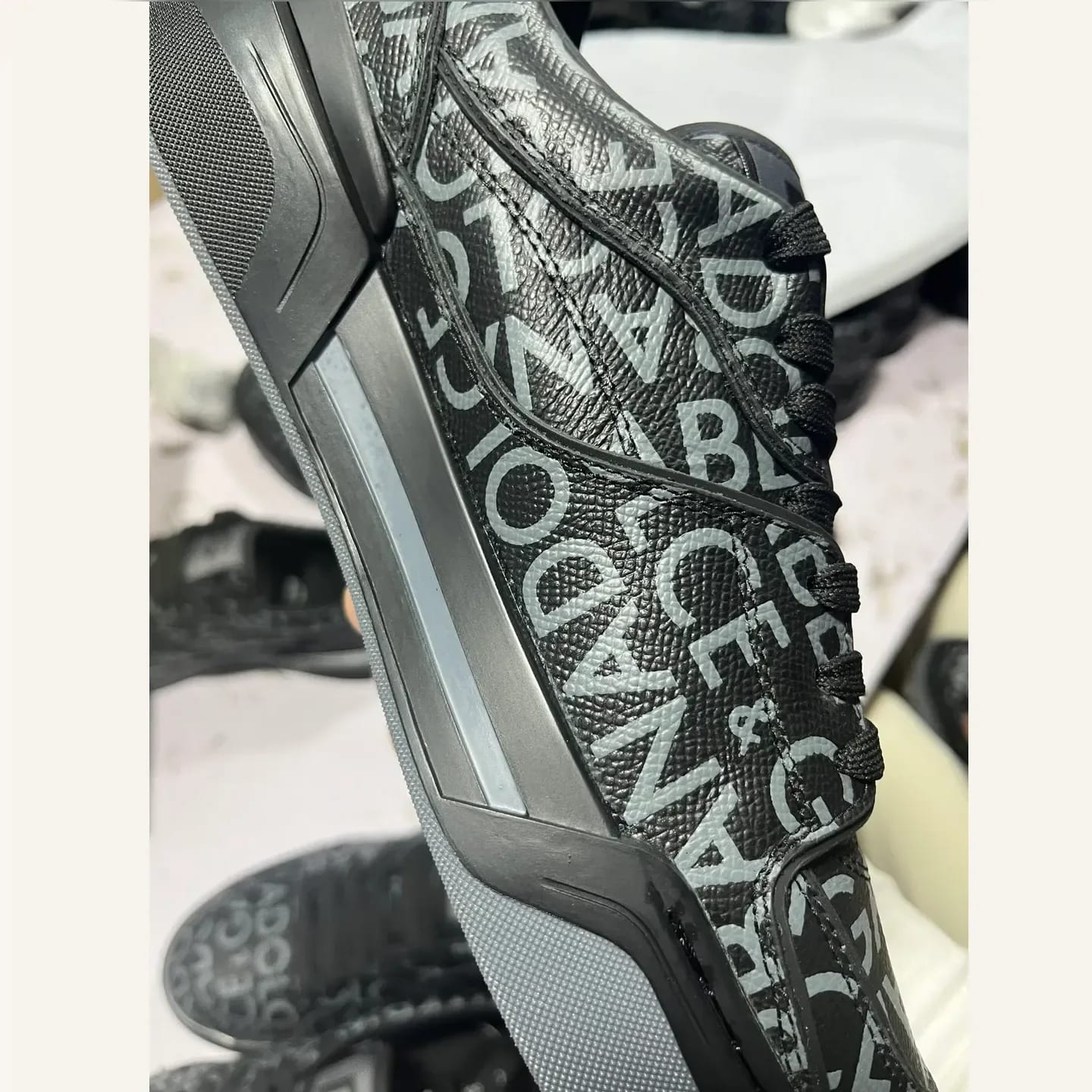 Dolce & Gabbana Graffiti Low-top Sneaker 縮圖 3